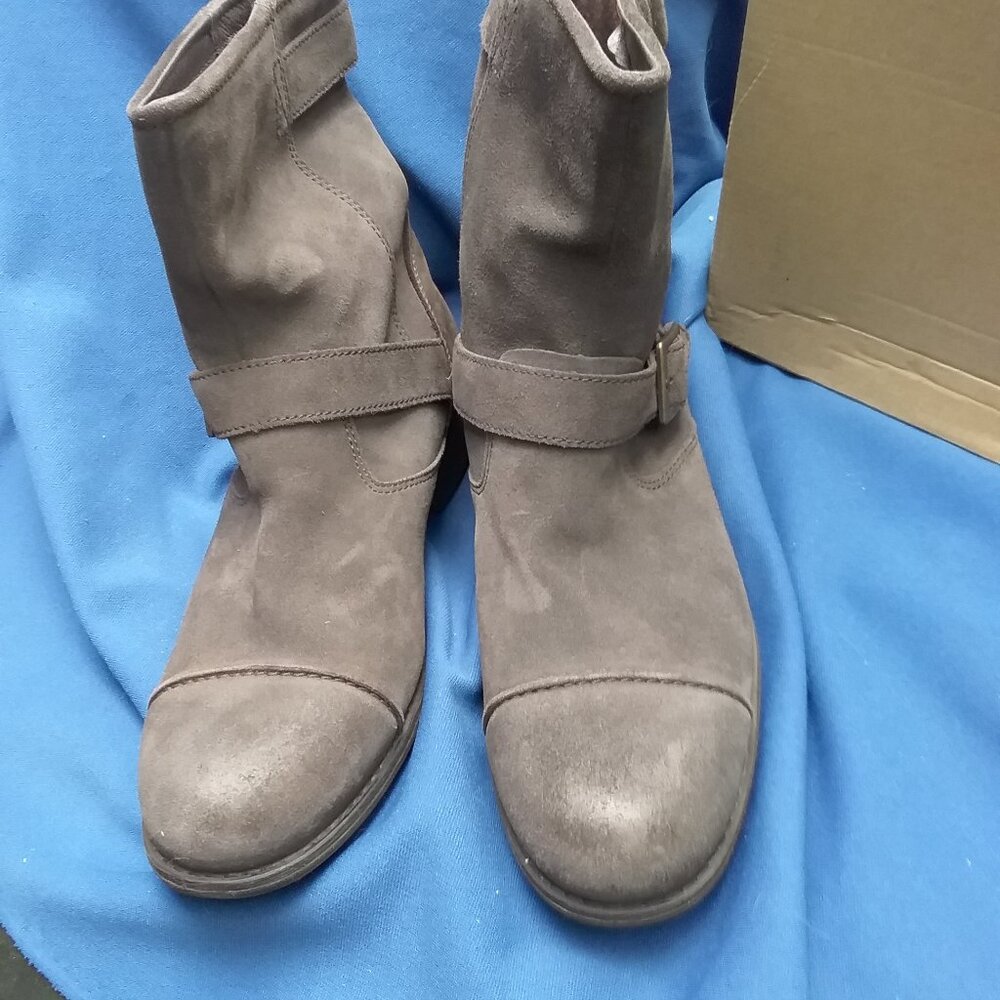 UGG mens boots